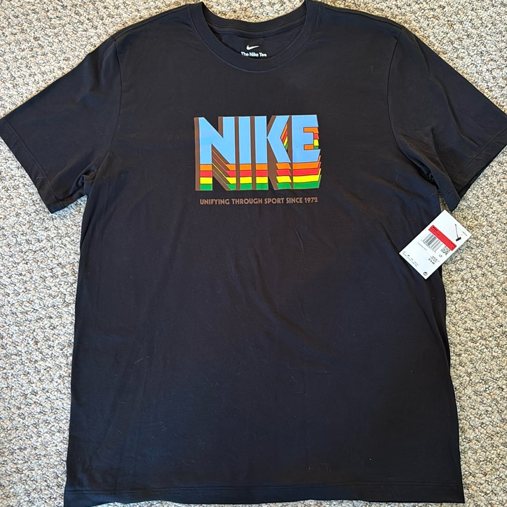 NIKE - MENS T-SHIRT
